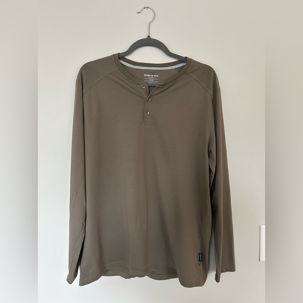 Kenneth Cole Green Henley Tee